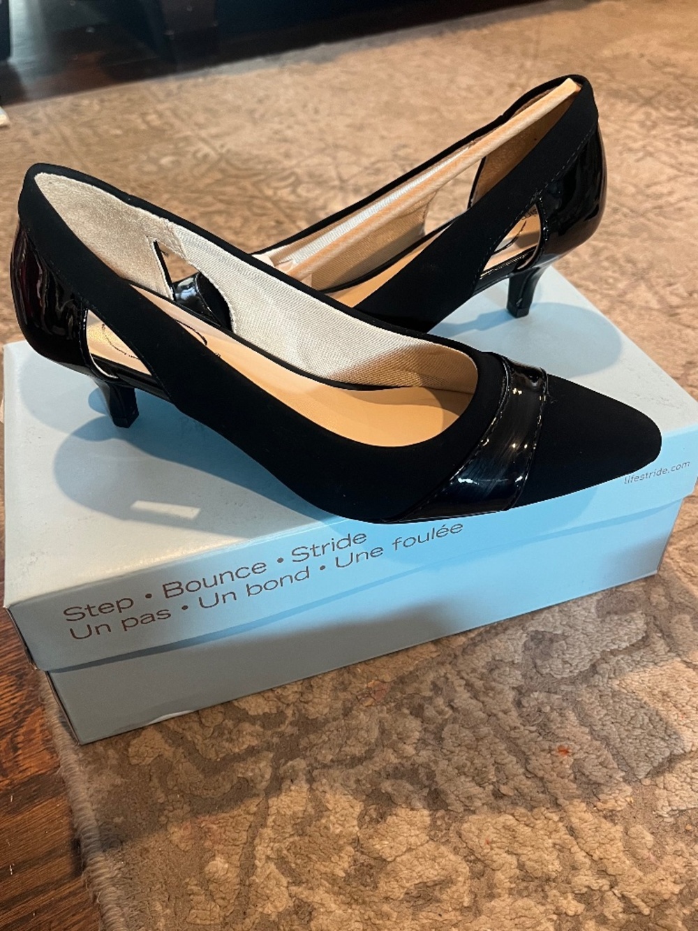 Black pumps Life Stride 5.5 Kitten Heel